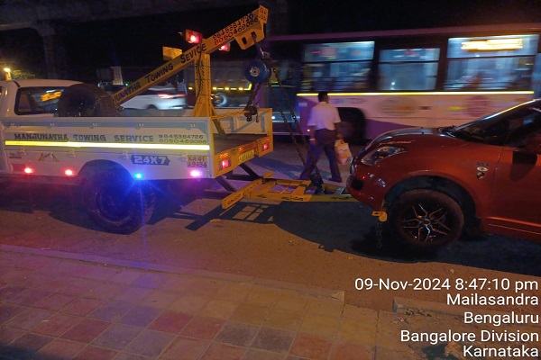 Manjunatha Towing Service Vechicle, Banglore